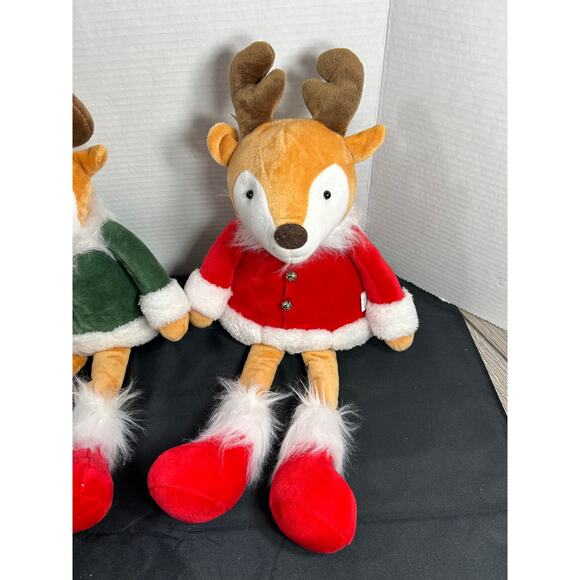 A pair of Christmas Reindeers Shelf Sitters by Valerie Par Hill QVC - Picture 3 of 5